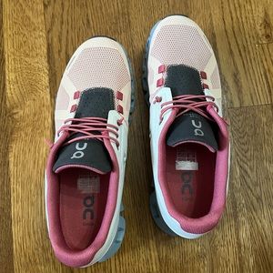 Womens on cloud size 7